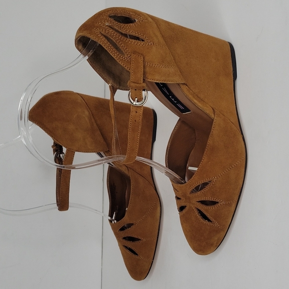 STEVEN by Steve Madden High Wedge Heel Suede Mary Janes 7M NWOT - Picture 5 of 14